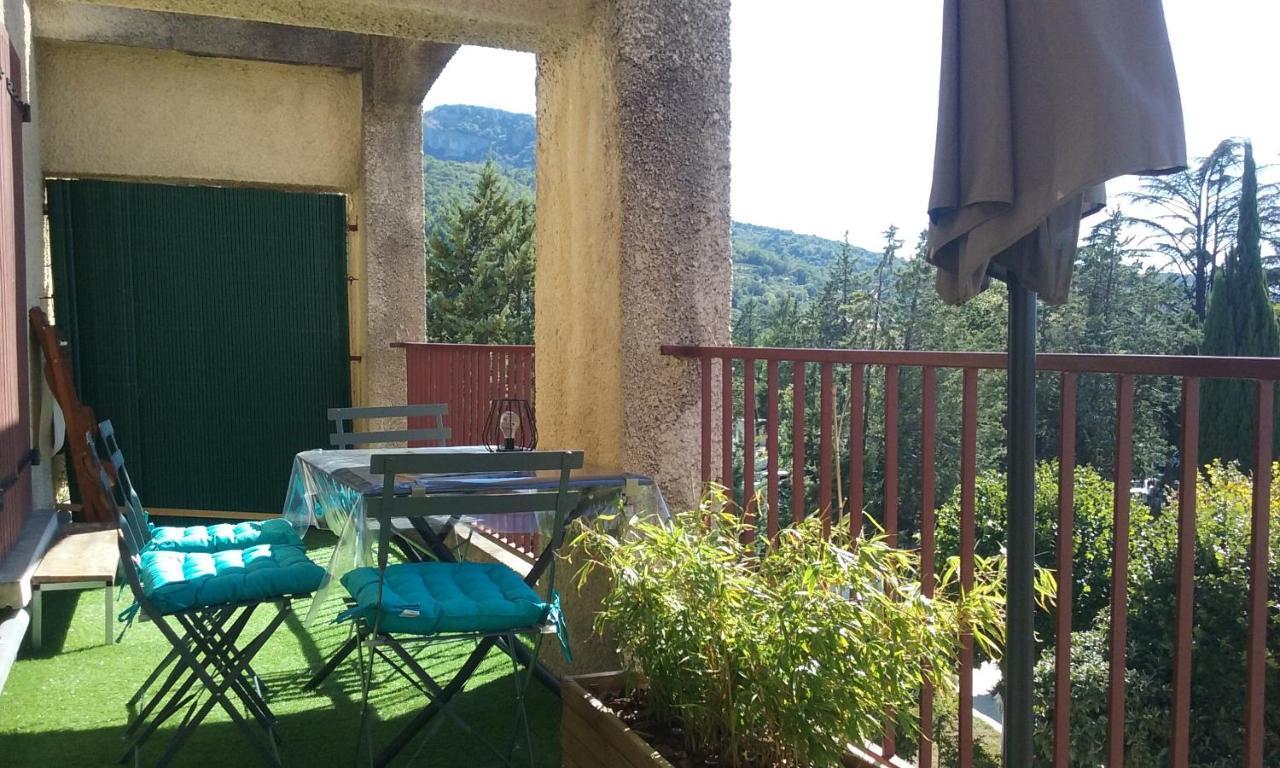 Appartement Climatise Avec Terrasse Au Coeur De ニヨン エクステリア 写真